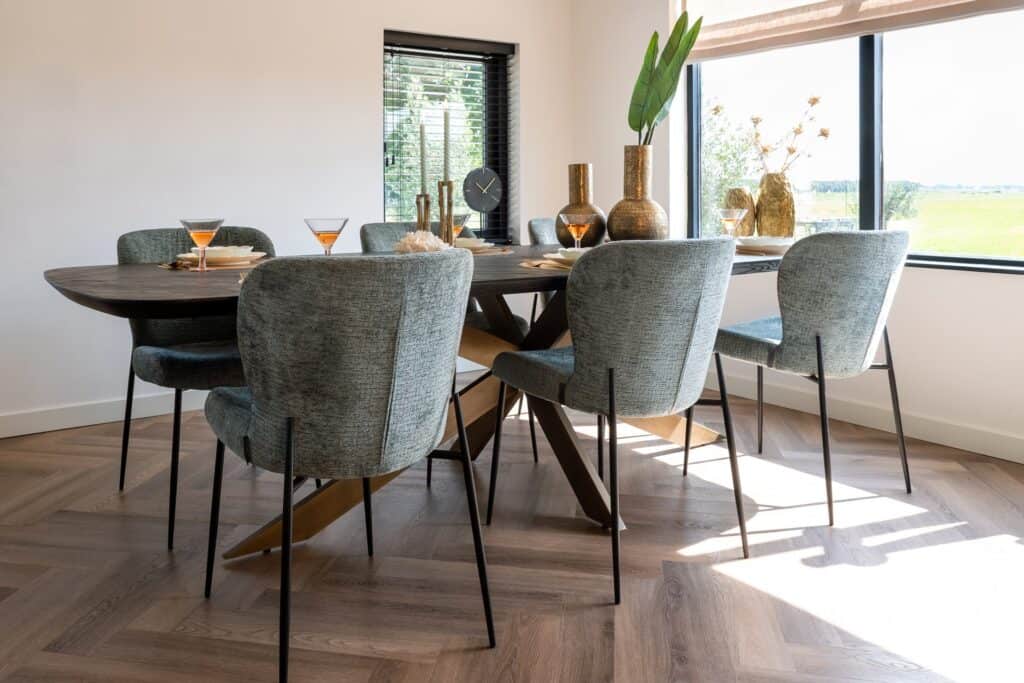 - Eettafel Hayley 280 (Dark coffee)