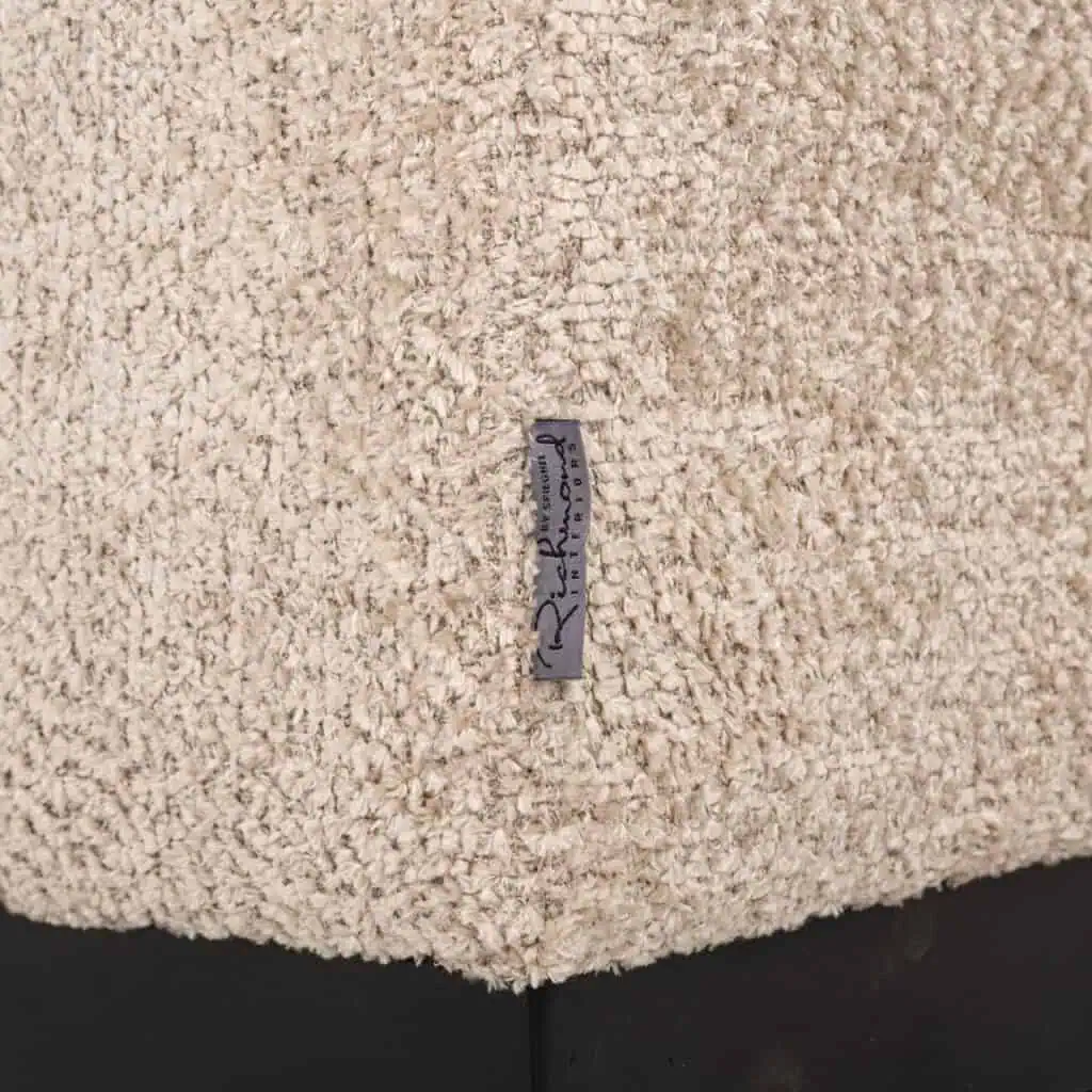 - Eetkamer bank Delia customized fire retardant