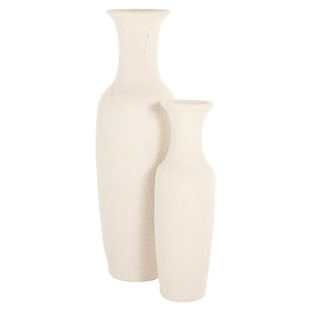 - Vaas Fluffy white large
