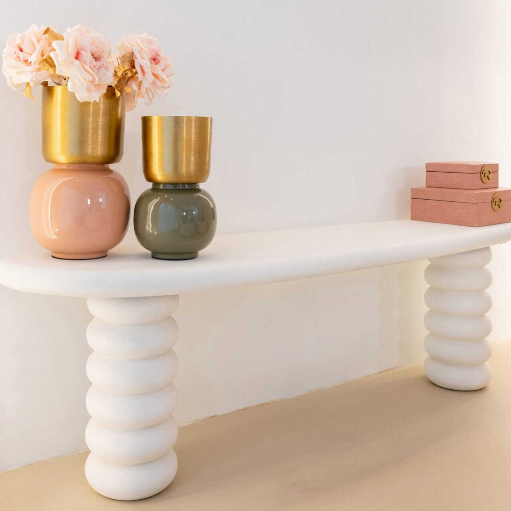 - Vaas Calla brushed gold