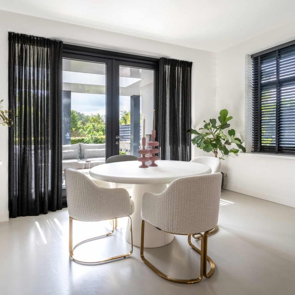 - Eettafel Bloomstone white 130Ø