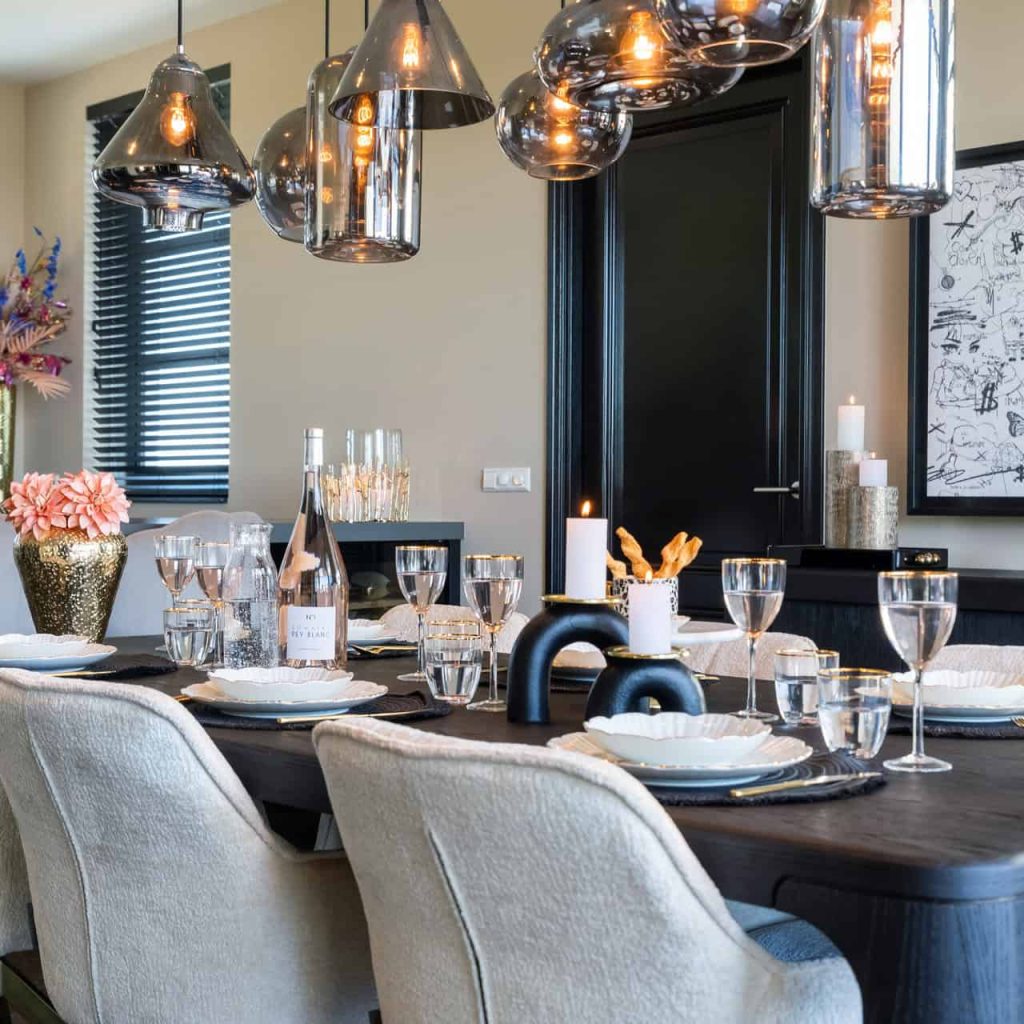 7734-s4553_fr_white_chenille-setting_2-setting