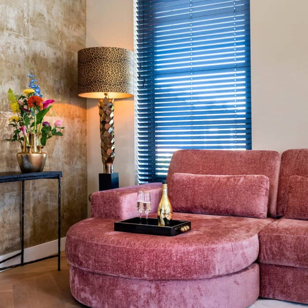 - Dienblad Liv black/gold