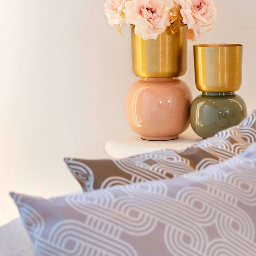 - Vaas Calla brushed gold