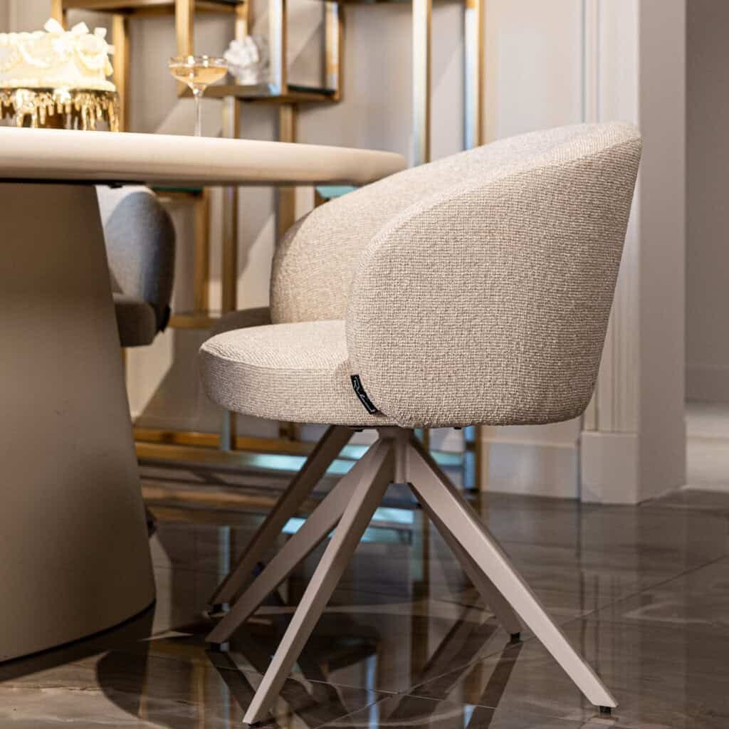 - Eettafel Clayton beige 220